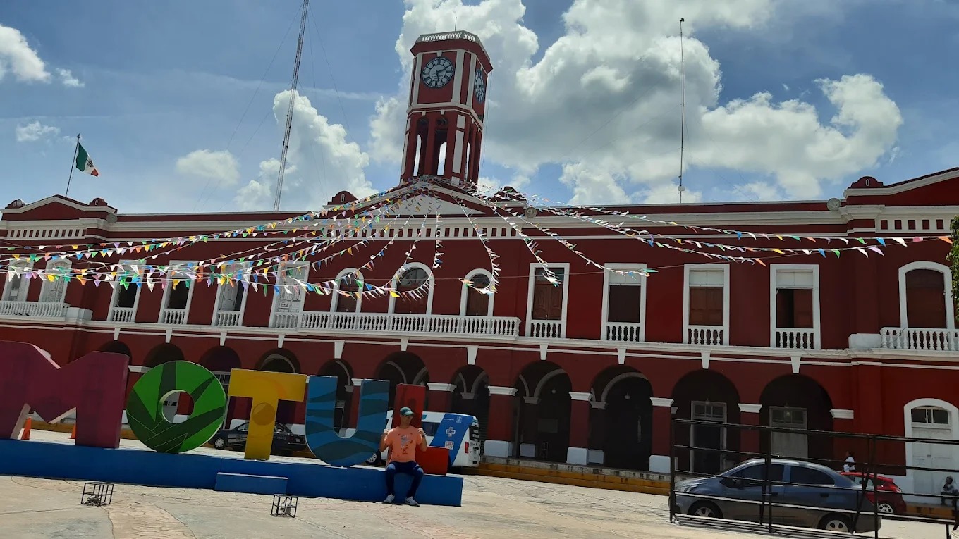 Motul from Progreso: Tradition, History and Yucatecan Flavors