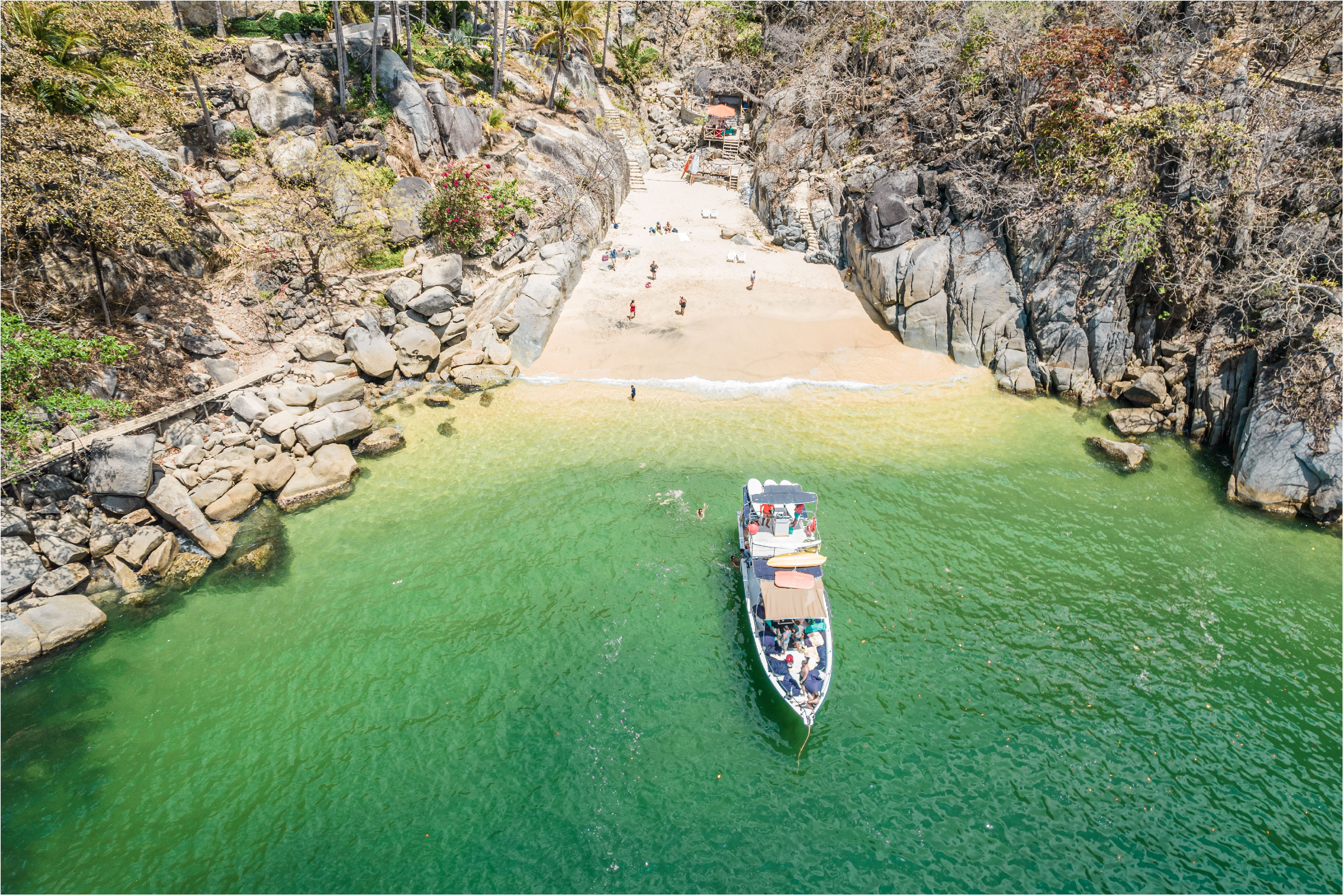 HALF A DAY SNORKELING – PATO BOBO